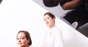 Letizia Dei e Chiara Saccone in Tell me the truth about love Letizia Dei e Chiara Saccone