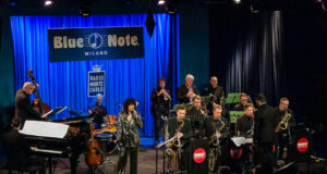 “Both Sides Now”: la Monday Orchestra e Simona Severini omaggiano Joni Mitchell mercoledì 22 gennaio al Blue Note di Milano