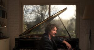 Sergio Cammariere incontra i fan a Roma, nell’ambito della 44^ edizione della Fiera del Disco Music Day Roma