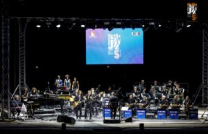 Da una produzione inedita della Fondazione Orchestra Jazz Siciliana – The Brass Group durante il SJF25, lo spettacolo di Piero Pelù vola a Taranto al Medita Festival
